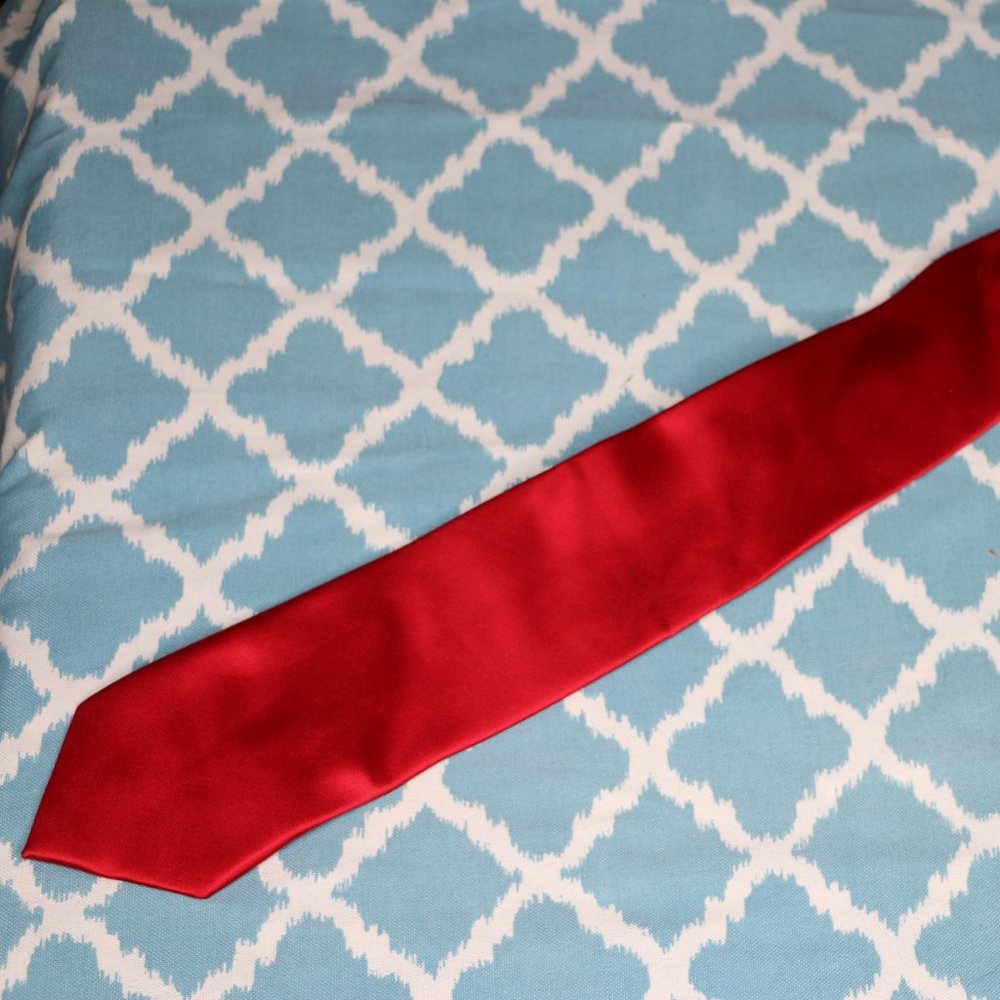 Basic Editions clip on tie